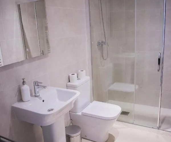 Plaza B - Local Rentss 산세바스티안